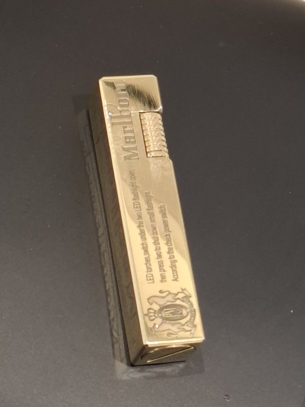 Бензинова запальничка ROWENTA модель Marlboro