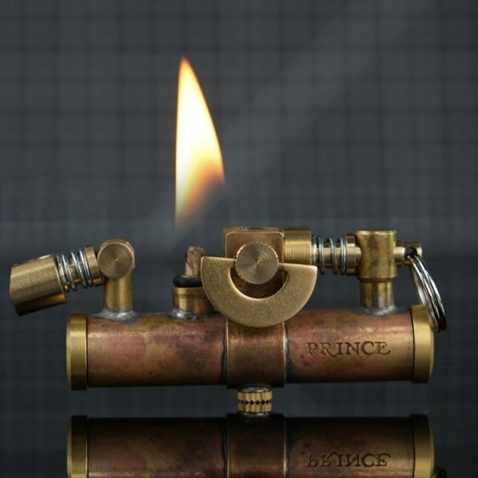 Бензинова запальничка Prince з латуні під старовинну