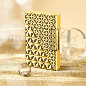 Елегантна газова запальничка THORENS золота з геометричним орнаментом