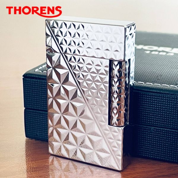 Елегантна газова запальничка THORENS срібна з геометричним орнаментом