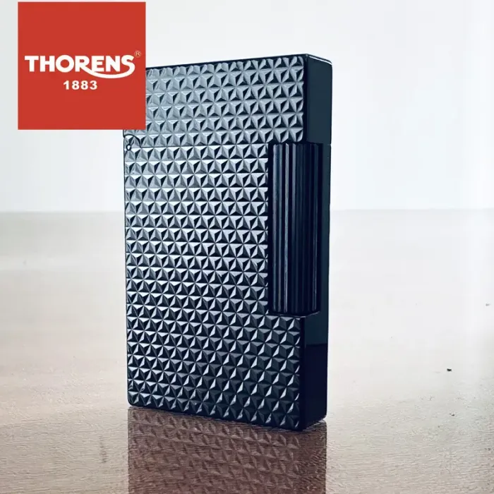 Газова Вишукана запальничка Thorens у чорному глянцевому корпусі