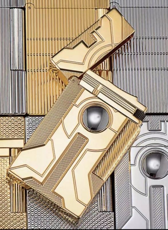 Стильна футуристична газова запальничка THORENS в золотому кольорі