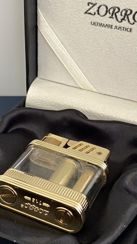 Бензинова запальничка ZORRO колір Gold